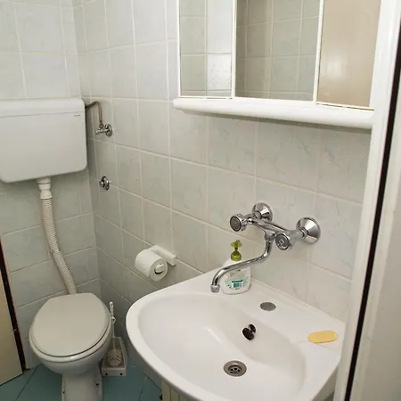 Gale Apartment